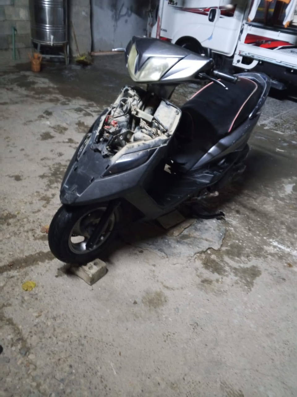 سلام عليكم دراجه ماكس ثعلب للبيع دراجه مابيه اي نقص كفراته كامله كله شغاله سعره 300قفل قفل قفل مكان جزيره بغداد سياحيه تواصل ***********
