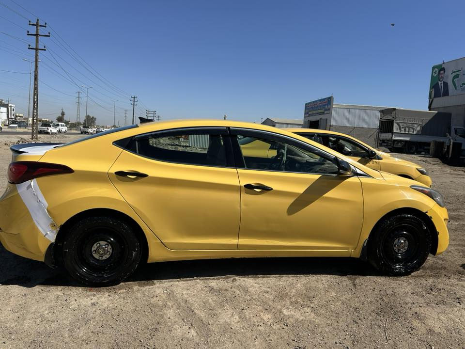 الانتره موديل 2016فول مواصفات سياره كير محرك تبريد خير من الله السياره جاهزه من كلشي حادثه يم قبق البانزين السياره كلها ليبل واحد  مامبدل بيها شي حادثها فقط الهلال مال بانزين  التواصل واتساب ***********.السعر 118$
