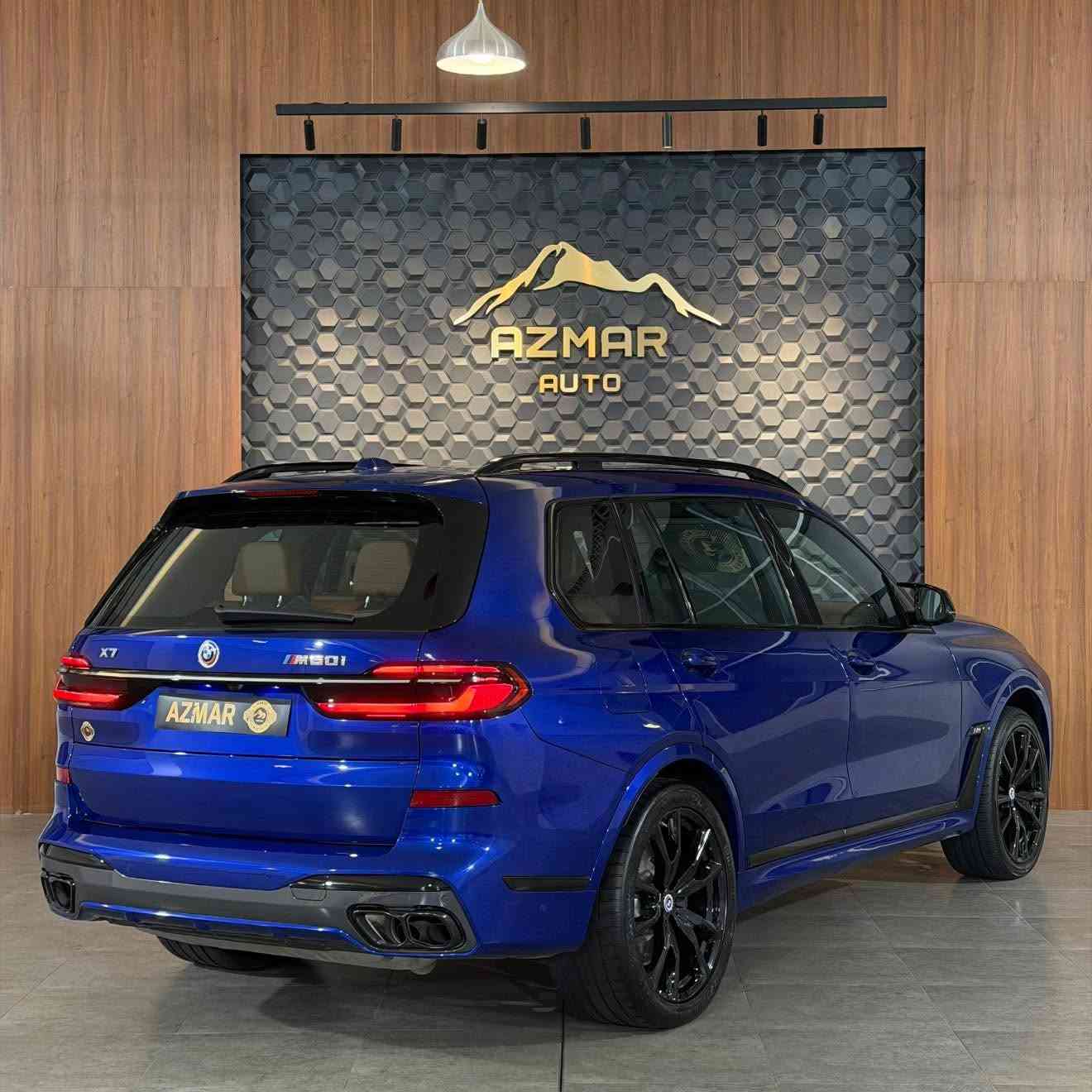 ‎طلب خاص شركة العروش
BMW X7 M60i individual 
‎السيارة فول مواصفات ١/١ مواصفات خاص شركة العروش 
‎٨ سلندر توين توربو ☄️
‎  الموديل : 2023
‎ماشية : ٤٠ الف كيلو فقط
لون مميز ازرق كاربوني طلب من الوكالة
مواصفات السيارة 
سكف رولز
تاير خلفي تفتر
‎جگات تصعد و تنزل 
‎رادارات ٣٦٠ درجة 
‎كاميرات ٣٦٠ درجة 
‎حساسات امامية + خلفية 
‎رادار النقطة العمياء 
‎كشنات جلد + مساج + خزن + هيتر + تبريد
‎نشرة داخلية متغيرة ambient lighting 
‎داتا شو head up display 
‎بانوراما sky lounge View 
‎ابواب شفط
‎پردات ( ستائر خلفية )  
‎گير كرستال 
‎ريڤيرس اسست 
‎اوتو بارك 
‎اوتو ستارت 
‎اوتو هولد 
‎صندوق كهربائي 
‎لايتات ليزر متكيفة 
‎سماعات bowers wilkins 
‎كروز كونترول متكيف 
‎
السيارة مرقمة و جاهز تحويل او وكالة بشرط

‎سعر: 770$ ورقة
للاستفسار: *********** 
العنوان: السليمانية المعارض الجديدة شركة ازمر اوتو معرض رقم ٣٤
