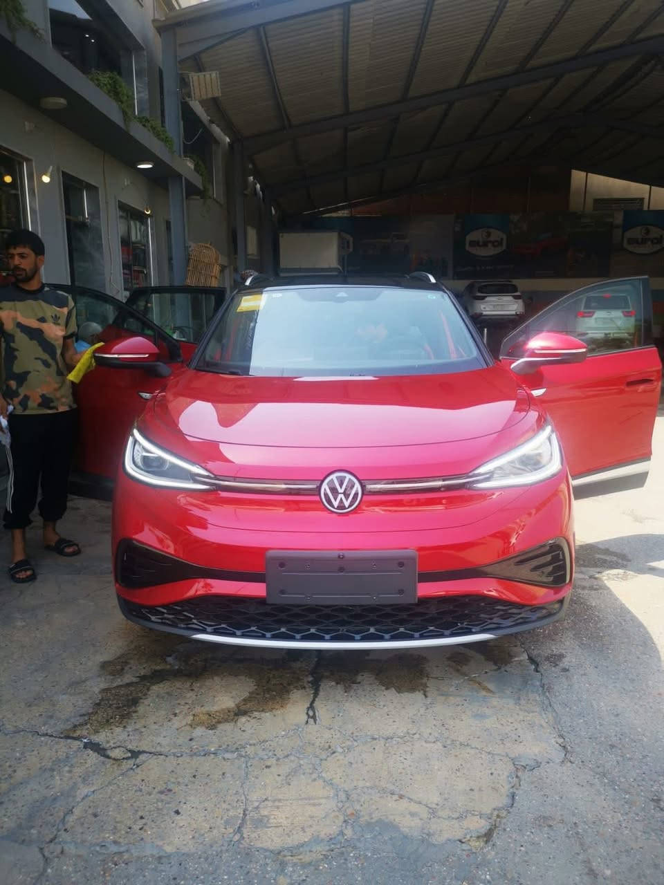 سلام عليكم
id4 فول مواصفات خليجي 

ماشيه ٣٠ الف كيلو 

السياره جديده جداً ونضيفه ومابيها نقص مغلفه بلكامل افلام حمايه ppf مع ضمان خمس سنوات 

مرقمه بغداد وجاهزه كل نقص مابيها

26,500$ سعر السياره 

 ***********

Ahmed Al-rubaie
