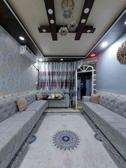 دار للبيع 100 متر بالنجف حي ميسان قطاع 73 طابو صرف
قرب مجسرات الزهراء ع شارع 20 متر مقابل ساحة
يحتوي / غرفتين وصالة وأستقبال ومطبخ وصحيات داخلية وخارجية
السعر 150 مع المجال. ....D
للأستفسار *********** واتساب أيضاً موجود
