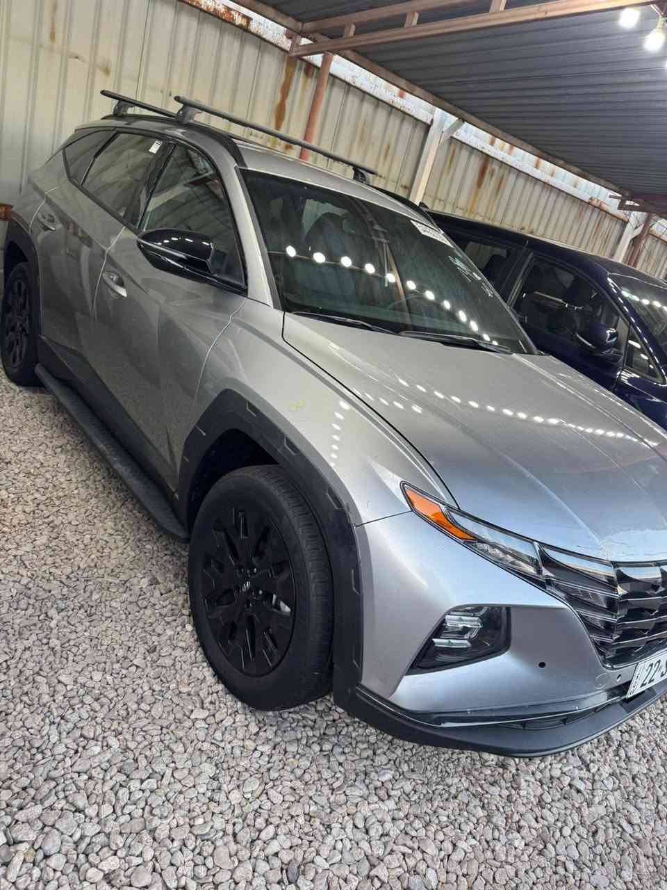 سلام عليكم اخواني .. توكسان موديل xrt 2024 سلفر 
بدون حادث شويه بالبنيد ومسحوب bdr  مكحله على كد اصبعين وتكدر تكبر الصوره وتشوف  ماشيه 1500وباقي السياره مكفول فول عدا الفتحه عدادات ديجتال كراسي كهرباء وجلد . محرك 2500 والسياره تعتبر زيرو .. السعر المطلوب [ 20500 $ ]
*********** سيد سلام العلوي  
مرقم اربيل باسم شركه تريد تحويل تريد وكاله ..
