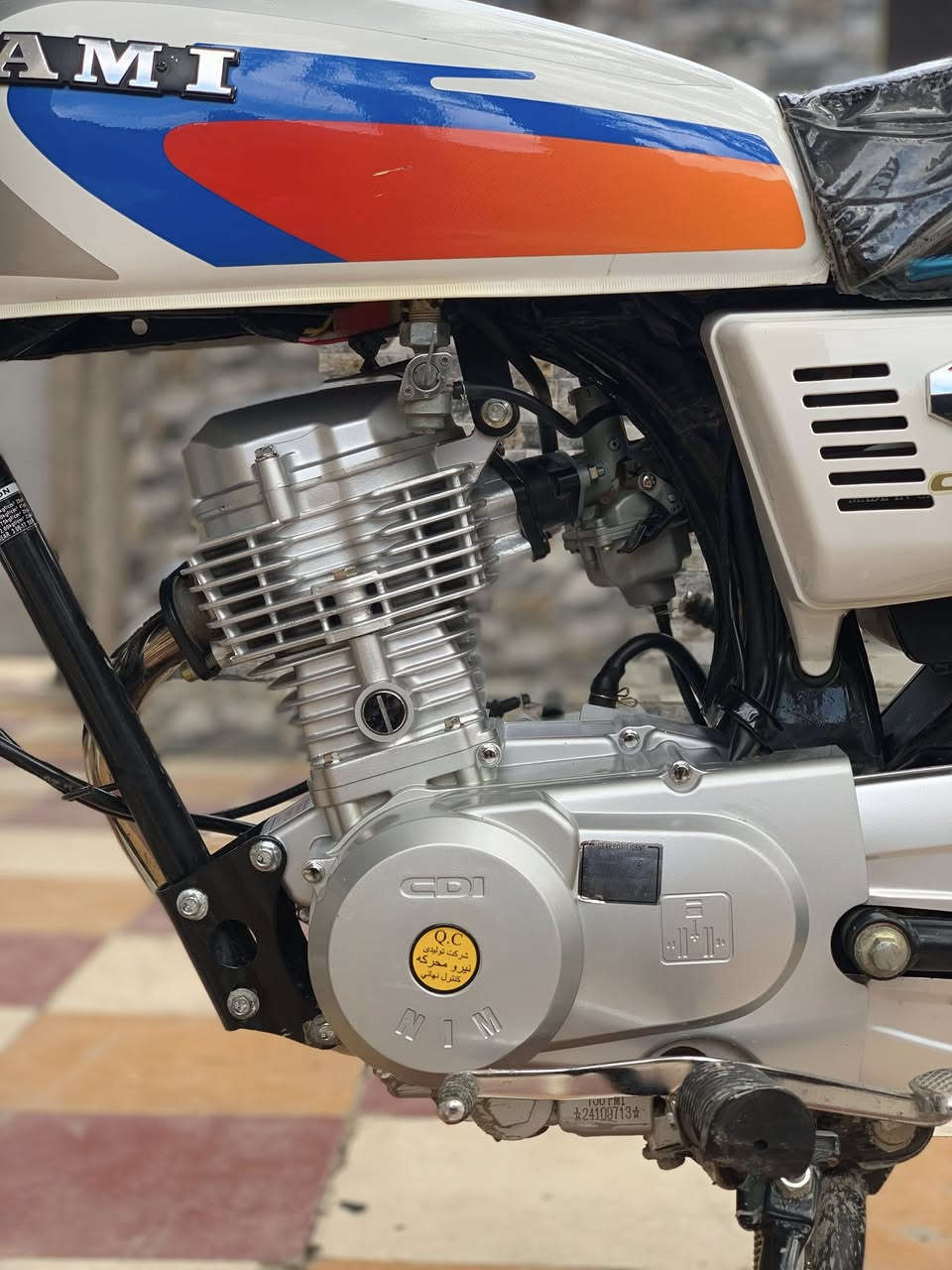 سلام عليكم 
نامه متيار2025 باب اول 3حروف شبه اصلي
الدراجه كفاله عامه من كلشي 
صارله 3اشهر من طلعت من الوكيل بيع مستعجل 
سعر 690 وبيه مجال قليل 
مكاني بابل  الحمزه الغربي***********
