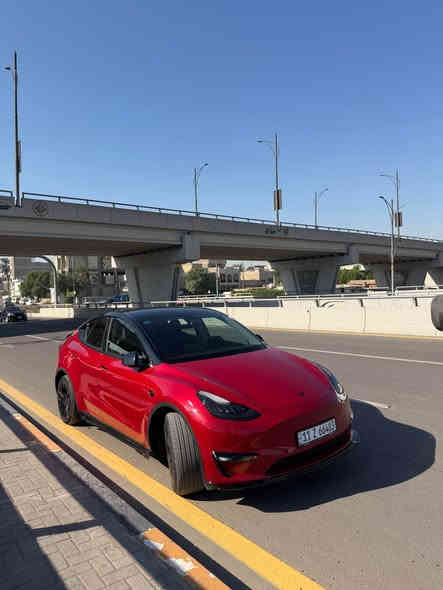 حبايب القلب شلونكم .. 🤍 

سيارتي للبيع تيسلا موديل y دبل ماطور 2023 ❤️

تمشي بلشحنه من 500 الى 560 كيلو

السياره اونلاين ومحدثه ومربوطه فون كي ❤️

السياره ماشيه 27 الف بس  

 حادثها فقط pdr بل جاملغ الامامي الايسر 

بدون لا صبغ ولا تبديل ولا ايرباك ولا اي شي 

السياره كليييين ونظيفه حيل وع ايدي 🤍 

السياره عليها كت كامل من اللحيه للدفيوزر ⚡️ 

شنو شي ببالك من اكسسوار موجود عليها 

عليها 

سكوبات 

دوسات 

كفر كامرات كاربون  

سبايدر اصلي  

دفيوزر 

تضليل سكف كامل 

ومسويلها الجام عازل للحراره مغلفه 

ومغلف التكم والايتات 

عليها مكان مال شحن led 60 w 

أناره داخليه كل السياره  ⚡️❤️

مختصر الحجي كلشي عليها وبيها😂 

السياره نظيفه حيل وع ايدي 

اي نواقص مابيها ع فحص وع سونار 

مكانها بغداد شارع فلسطين 

سعرها ب 238 وبيها مجال بسيط كلش الي تفيده يشلع عيوني 

*********** 

تشوفها غاليه عليك كلمه  حلوه منك تكفي ❤️ بغداد
