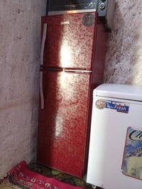 ثلاجه • نضيفه • استعمال قليل