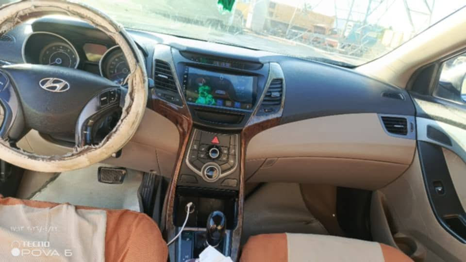 موديل ( 16 ) خليجي بسمي  رقم بغداد مكاني كوت السعر 110 وبيها مجال للاستفسار اتصال ***********
