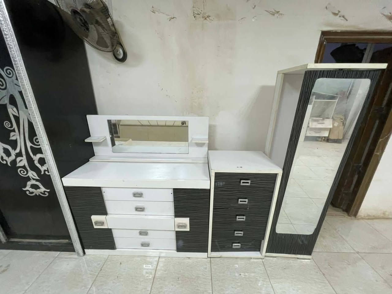 غرفه نوم تركي ٧ قطعه مستخدمه نظافه جيده بسعر مناسب
٣٥٠ الف


**إذا كنت صاحب هذا الإعلان وتريد حذفه لأي سبب، رجاءا أرسل رسالة إلى الدعم الفني**