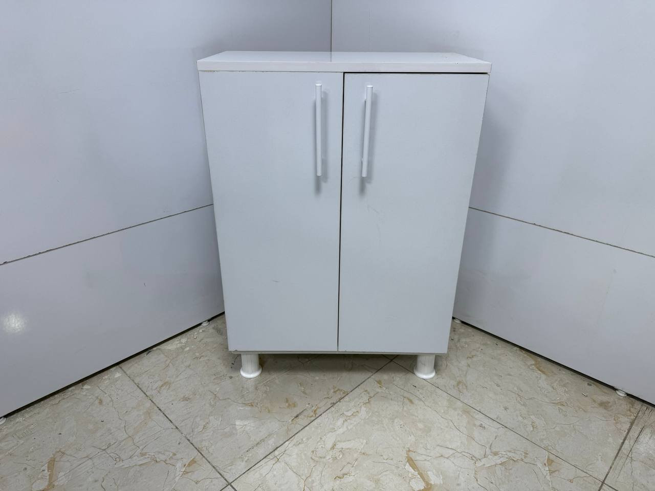 ال/
#جزامه #خشب 

القياسات 
84 سم الارتفاع 
 60 سم العرض 
33سم العمق 

السعر 70  الف 
التوصيل بغداد 5 الاف 
محافظات 10 الاف 

المحافظات المشموله بالتوصيل 

(كربلاء بابل نجف ديوانيه سماوه ناصريه عماره البصرهصلاح الدين ديالى واسط الأنبار 👈🏻رمادي + فلوجه )


**إذا كنت صاحب هذا الإعلان وتريد حذفه لأي سبب، رجاءا أرسل رسالة إلى الدعم الفني**