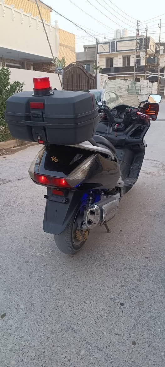 سلام عليكم سلفر ونج مكينه مكفوله كفاله برغي ما مفتوت وراد امريكي سرعه200سعر 16وبيه ***********
