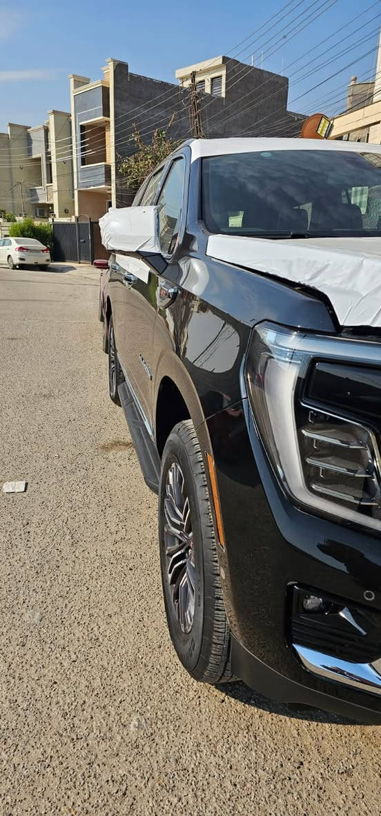 السلام عليكم للبيع 
✨جي ام سي يوكن النفيشن 
✨مديل 2025
✨كفاله عامه 
✨موصفات النفيشن معروفه 
✨ حجم الويل 20
✨v8 سلندر 5300
✨رقم بغداد باسمي تحويل ثاني يوم 
✨ماشيه ١٩ الف كيلو 
✨مغلفه ppf بالكامل 
السعر ب 650 ست دفاتر ونص 
✨للتواصل ***********
✨مكاني بصره شط العرب تنومه
