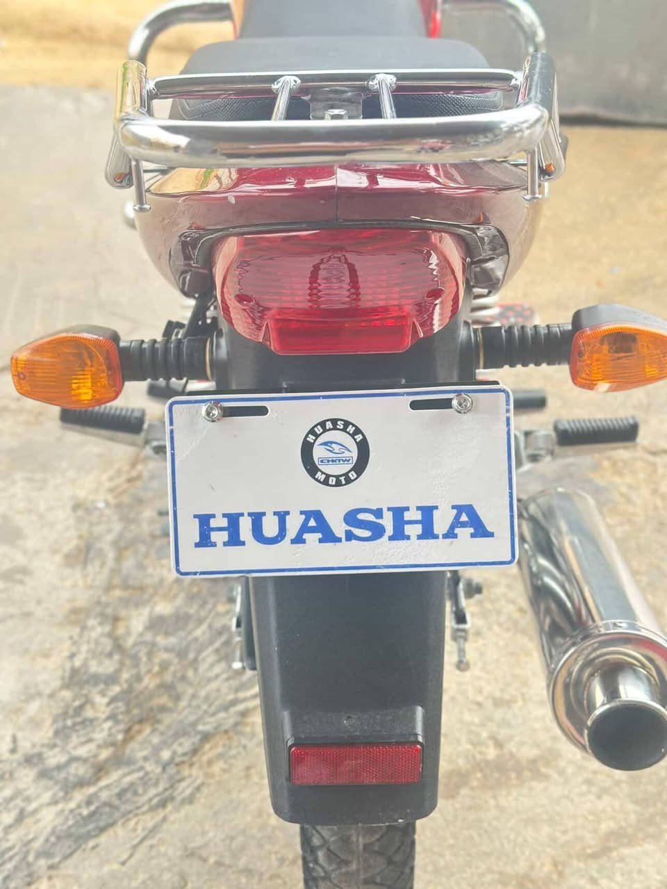 السلام عليكم 
موطور هايوشه 24
اوراق بدون كمرك بصمات 2سويجات3
خذوه جادر تشيرت 
 نضافه فوووول تواير الشركه  
السعر مليون 
يرهم مراوس ويرهم بيع 
مكاني القائم حصيبه 
رقمي ***********
