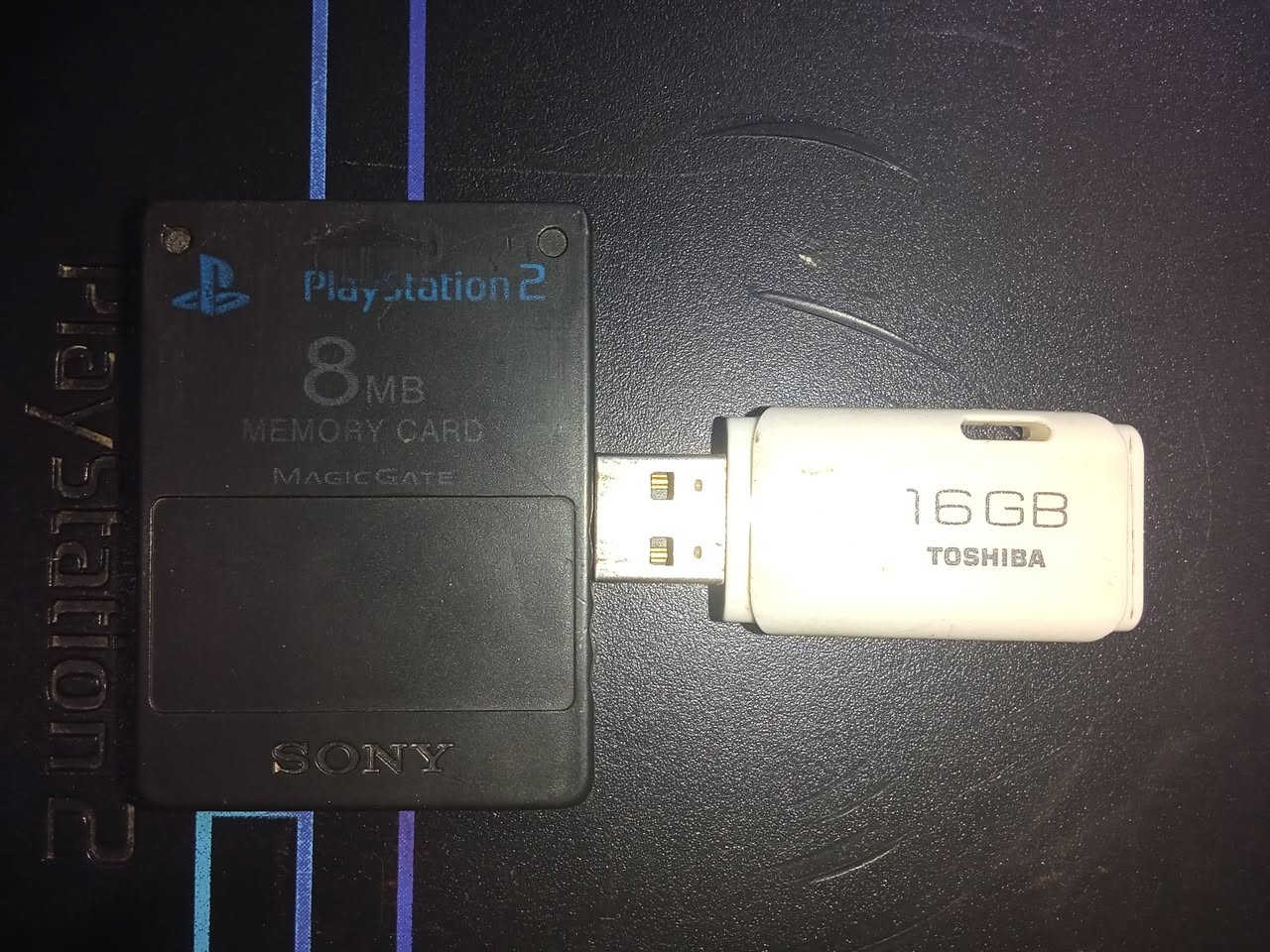 جهاز بلاي ستيشن 2 (PS2) للبيع 🎮عندي بلاي تو (PS2) نظيف وما داخل تصليح نهائياً، الجهاز شغال ومبي أي نقص داخلي. التفاصيل:
....................................................................................
 النقص: الجهاز يجي بدون يدات (مكسرات) وبدون كارت ميموري (يحتاج تبديل).الملحقات: وياه فلاش ميموري حجم 16 غيغا متروس ألعاب كاملة وشغالة،  
..................................
وأبرزها : لعبة GTA San Andreas 
بيس 2015
 و بيس 2018 (PES) 
⚽لعبة كريتوس (God of War) 
⚔️ألعاب سيارات ودراجات وسبايدرمان وألعاب ثانيه 
....................................................................
 السعر: 35 الف دينار عراقي (وبيها مجال بسيط للشراي
..................................
الموقع: بغداد / مدينة الصدر
المراسلة على الخاص.


**إذا كنت صاحب هذا الإعلان وتريد حذفه لأي سبب، رجاءا أرسل رسالة إلى الدعم الفني**