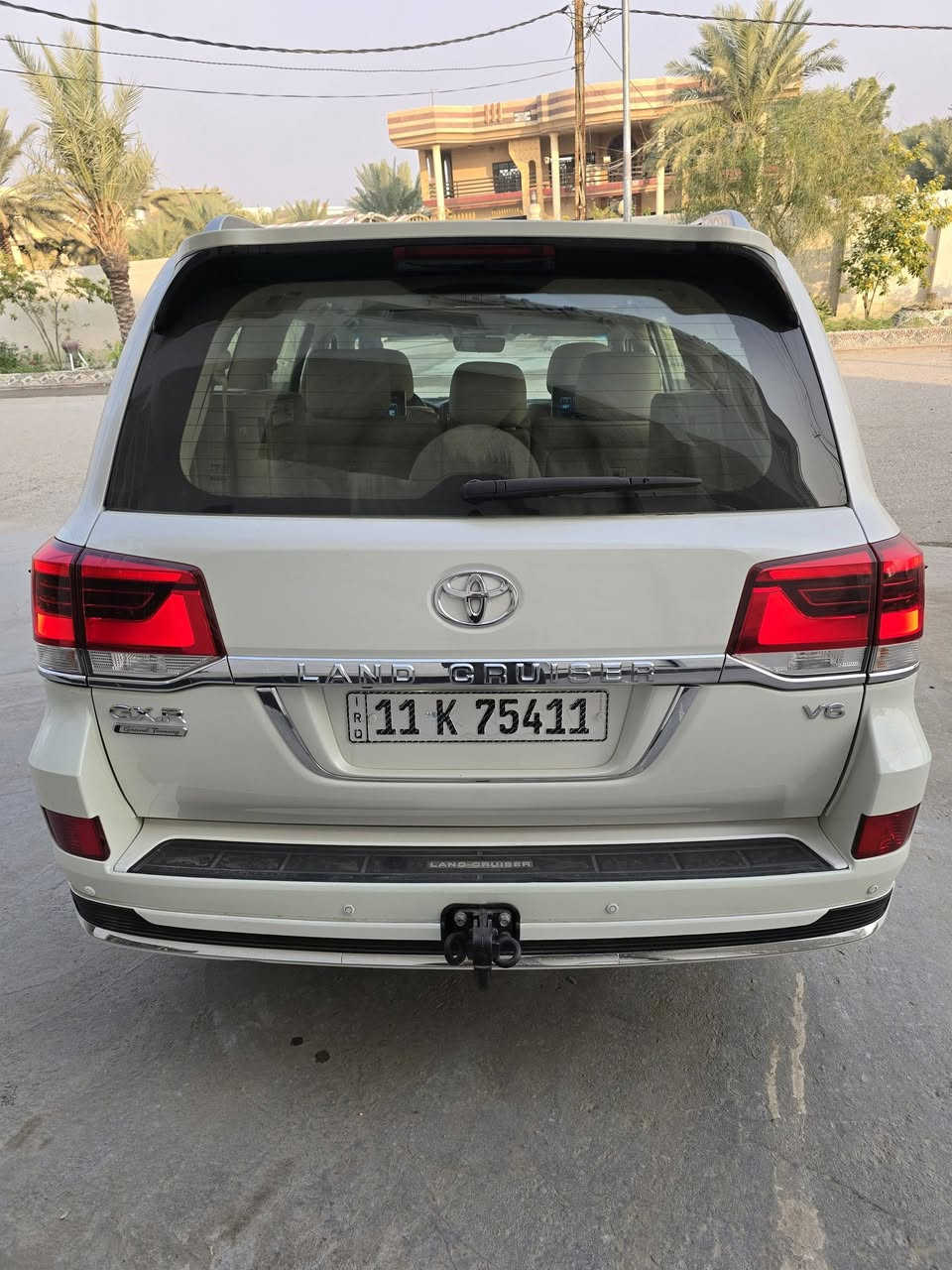 للبيع لاندكروز موديل 2020 ساز  

جديدة بمعنى كلمة اسبيرها منازل اللون ابيض صدفي

 رقم بغداد نكليزي  بسمي سنويه 2030

محرك 4000

V6

فول موصفات 1/1

بصمه تشغيل 

5 بصمه أبواب لمس 

تشغيل عن بعد 

فتحه سلايت

كشنات ثنين كهرباء 

كشنات جلد 

8ايرباك 

زراكات 

مري شفط 

شاشات خلفيه 

مطفايه حريق 

جنطه شفط 

عداد لكزز 

ثلاث قطع تبريد 

حساس امامي 

حساس خلفي  

وباقي موصفات ساز معروفه 

ماشيه 84ألف حقيقي 

ابيع على السونار بيها جاملغ وباب  والباقي مكفوله كفاله 

بيع او مراوس حسب القناعه 

الاستفسار اتصل على الرقم  ‭ ‭

***********

واتساوب متواجد 

مكان بابل
