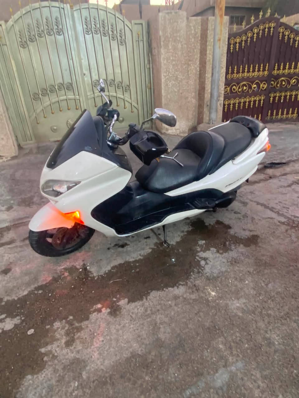فورزه 09 للبيع مكينه بلاد الدراجه جاهزه اي بي اس بيهة مسدات هوء مري نيكل تايرات جدد مكاني بغداد السعرمليون ١٠٠ بيهة مجال ***********
