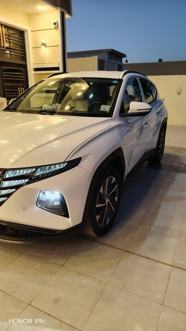 سلا عليكم البيع توسان موديل  2024 سياره جديده بمعنه كلمه سياره جاهزه من كلشي على وضع شركه رقم بغداد نكليزي بسمي تحويل ثاني يوم مكاني سياره تاجي المشاهده رقم تلفون ***********
