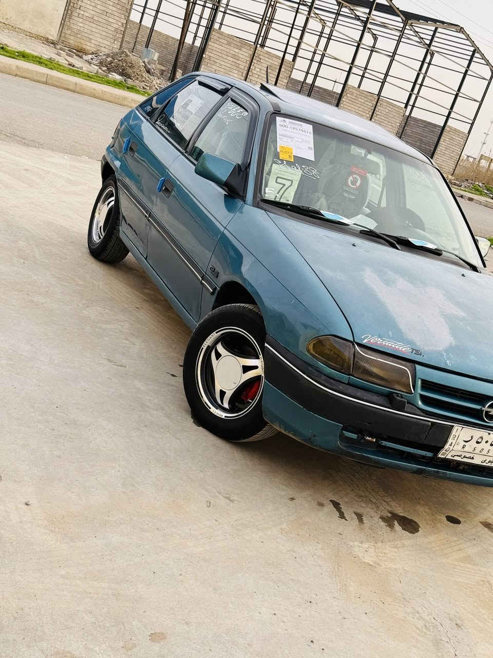 استرا موديل92حجم16رقم نينوى الماني
سنويه عضم 2028بسمي شرط التحويل كابون بانزين بيها 
مكينه وكير كصه شرط قايش عريض مرغوب 
طخم خلفي امامي كلو جديد مبدل 
طخم تاير جديد مبدل 
طخم ويلكب رياضي عليها جديد 
تنته سلايت +ستيرن بور 
قفل مركزي +شاشه اندرويد كامرة 
سستم سماعات4افانتي عليها 
كهربايات كلها شرط 
كيجات كلها شغاله شرط
غرفتها جديده مدوشمه كامله 
سياره حيل حلوه مال جناي 
فقط مصلح دواير ودوسات 
وبيها جوه بك لايت طخه خفيفه 
مكان موصل الايمن #السعر43_بي_مجال  
***********
***********
بيع نقد او مراوس فكترا فقط
