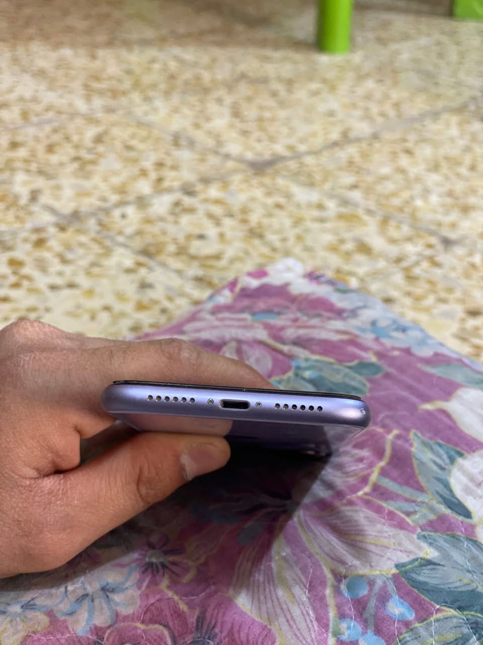 ايفون 11عادي جهاز بلادي مكفول من كل شيء الـله شاهد ما داخل صيانه تصليح مال جناي بطاريه ٧١  
مكان بابل / محاويل / حي الرسول 
***********
