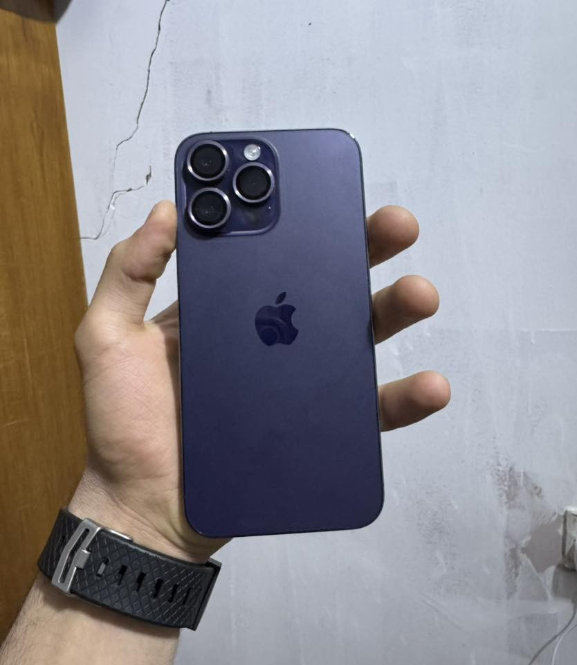 سلام عليكم نطيحهه مستعجل على بيعته ١٤ برو ماكس تخطي ماستر مبدل بس شاشه وشاشته تخبل بطاريه ٨٥ بلاديه ذكره ٢٥٦ سعره بلاش ٣٥٠ بي مجال قليل حك الجيه مكاني بغداد شارع الكفاح ***********
