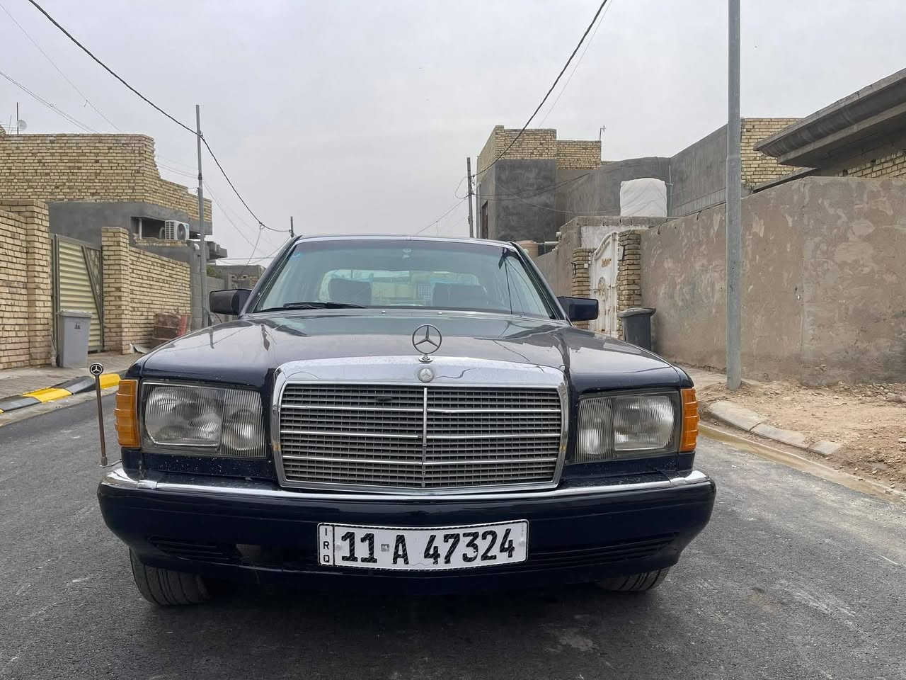 السلام عليكم سياره للبيع رقم بغداد اسمي مكان واسط محرك ففتي 300 موديل 1985سياره جاهزه سعر 47 بيه مجال***********
