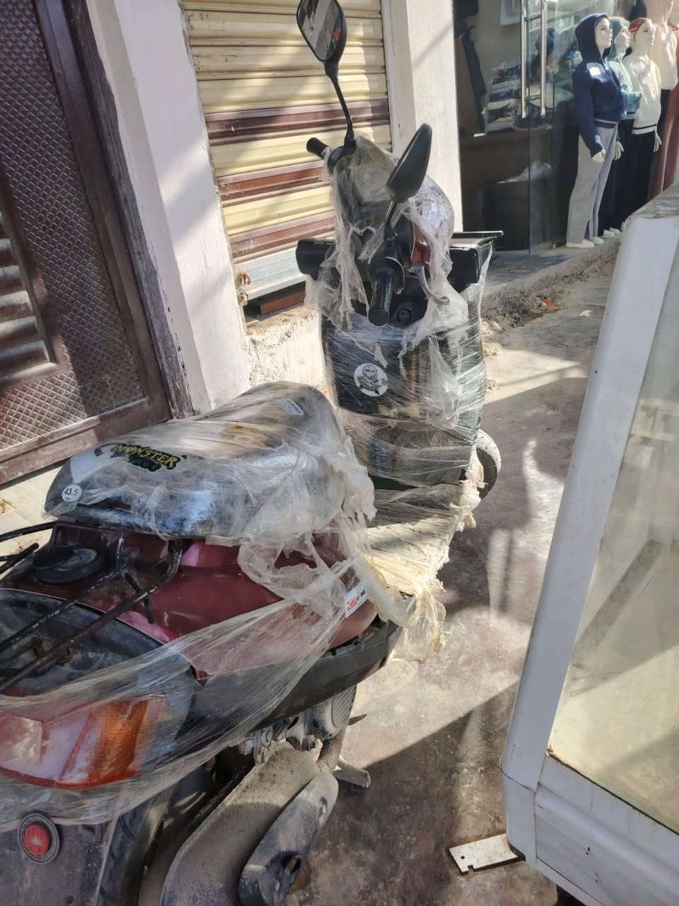 اسلام عليكم دراجه للبيع نضيف شغاله السعر 200 بي مجال كركوك حي العسكري رقم الهاتف *********** واتساب
