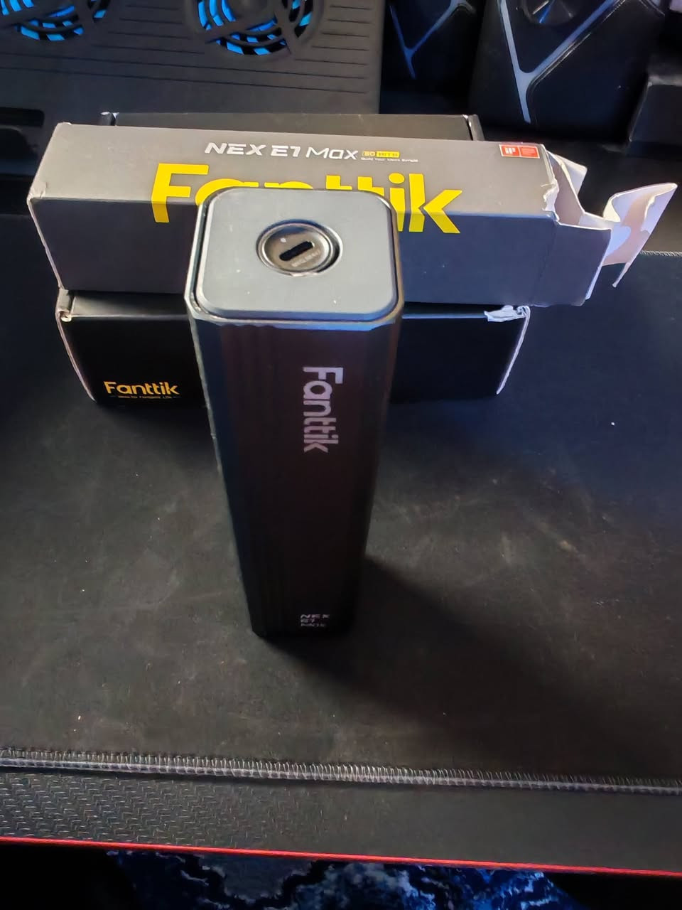 درنفيس شحن ماركة فانتيك 
شرط قطعه فول


**إذا كنت صاحب هذا الإعلان وتريد حذفه لأي سبب، رجاءا أرسل رسالة إلى الدعم الفني**