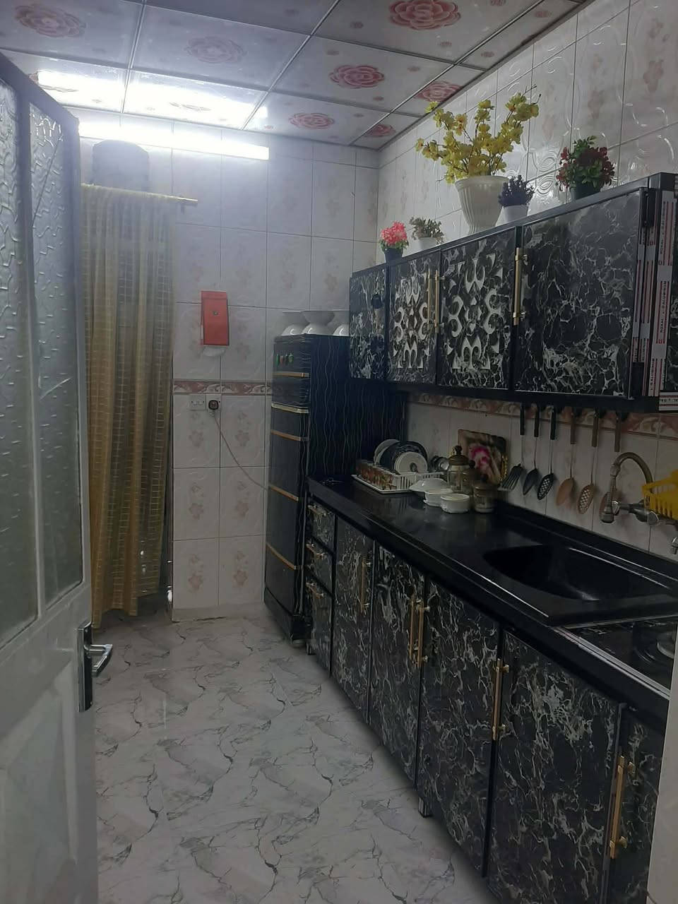 دار للبيع
منطقة الدركزليه 
مقابل فرع الطابو من جهة الخوصر
 خلف حلويات اوغلو
 المساحه ١٢٤ متر 
غرفتين وهول واستقبال ومشتملات 
للاستفسار الاتصال على الارقام *********** و ***********
