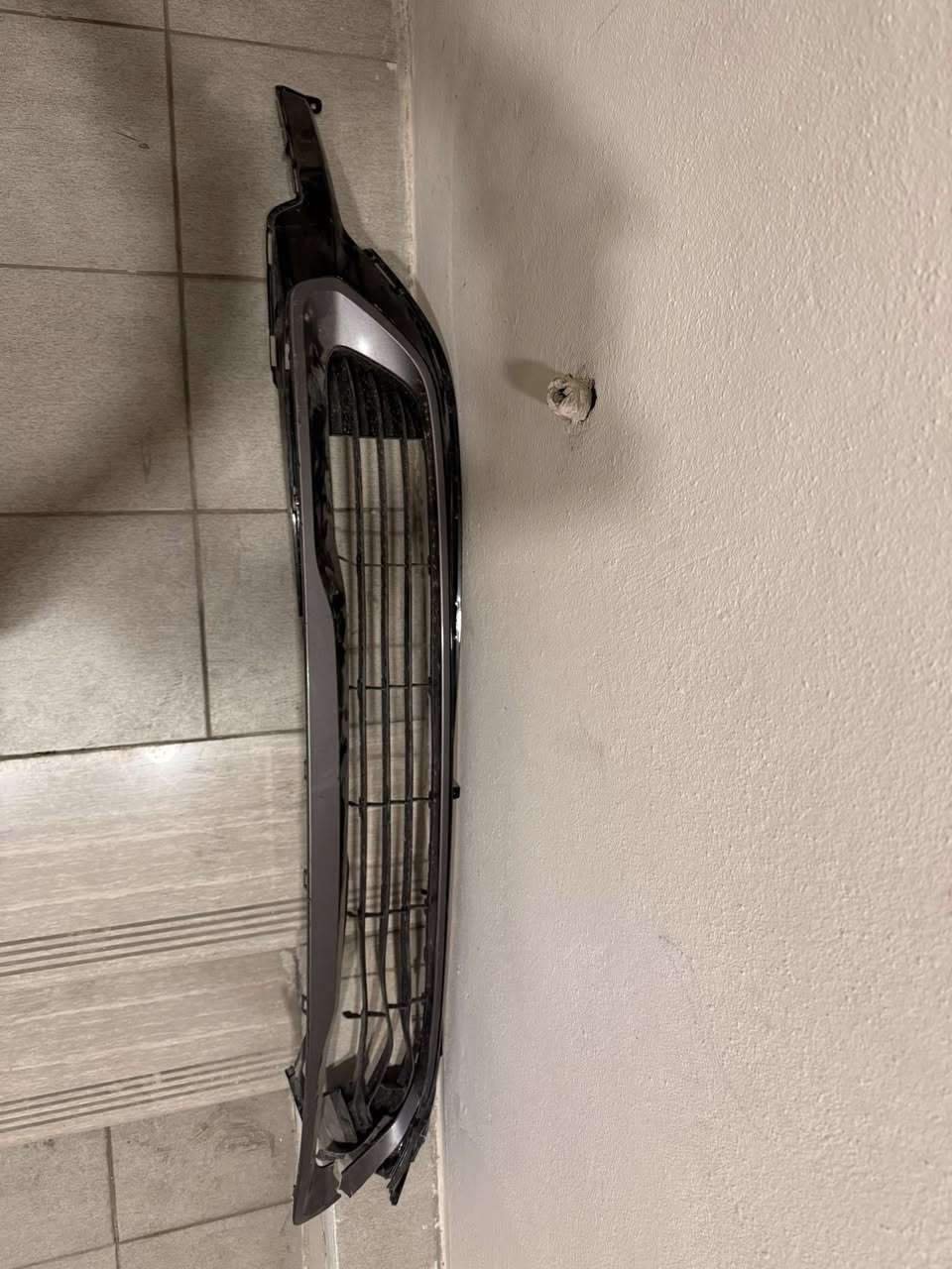 سلام عليكم حبايب عندي نص دعامي للبيع بريوس الموديل 2024 للتواصل هذارقمي***********
