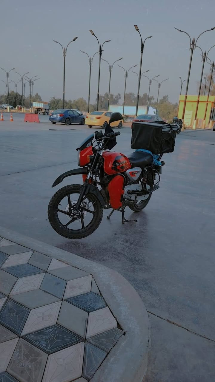 اسلام عليكم شباب اني مكلف بلنشر 
بوكسر موديل2022  مجفته تجفيت جديد 
مرقمه والسنويه بسم راعيهه 
المكان ام الكبر مقابل حي الكوفه 

***********
رقم صاحب الدراجه

سعر مليونين و300
وبيهه مجال
