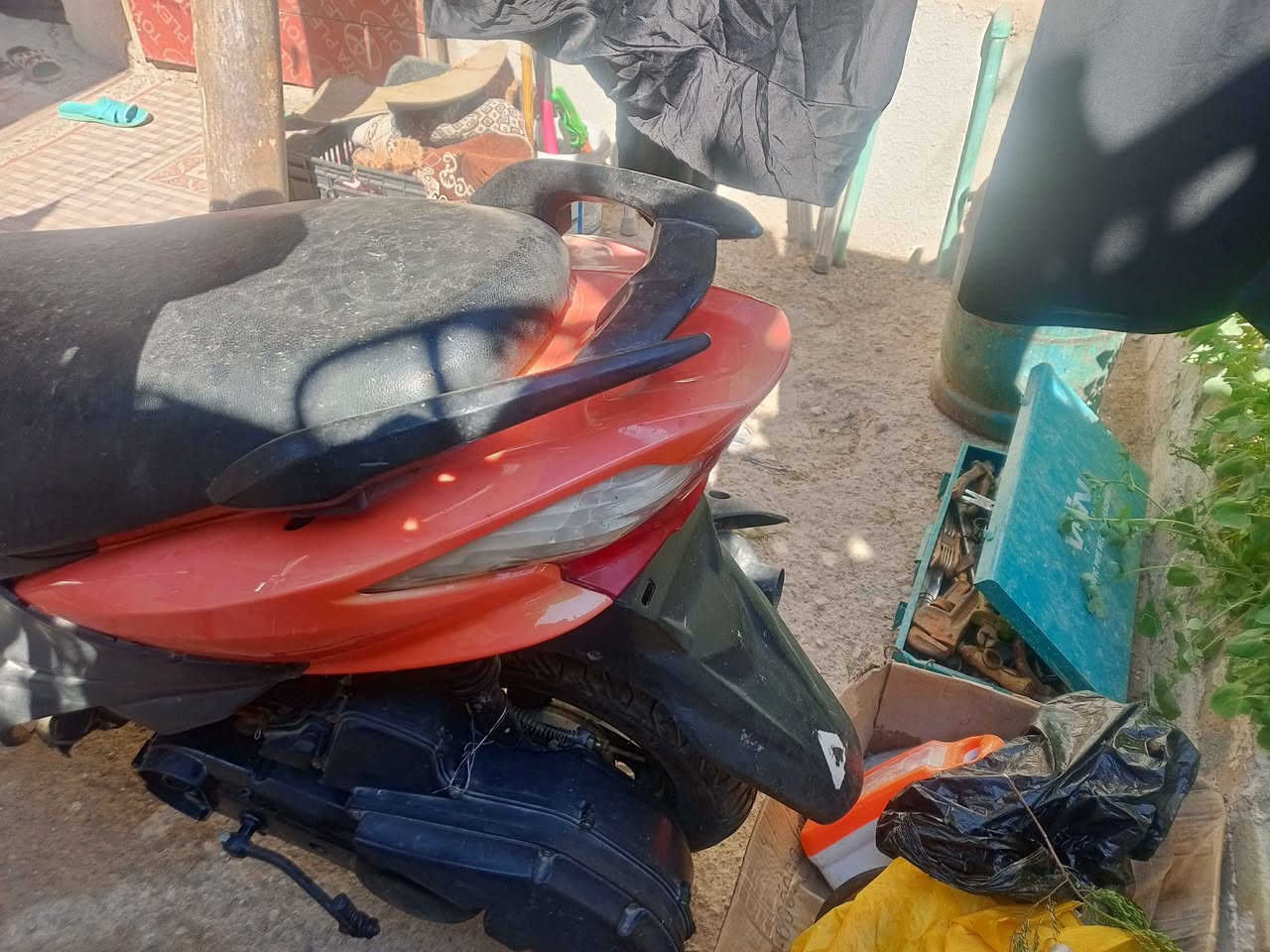 دراجه ادرس نضيفه ب٢٥٠وبيه مجال 
*********** دهل اوران, واسط
