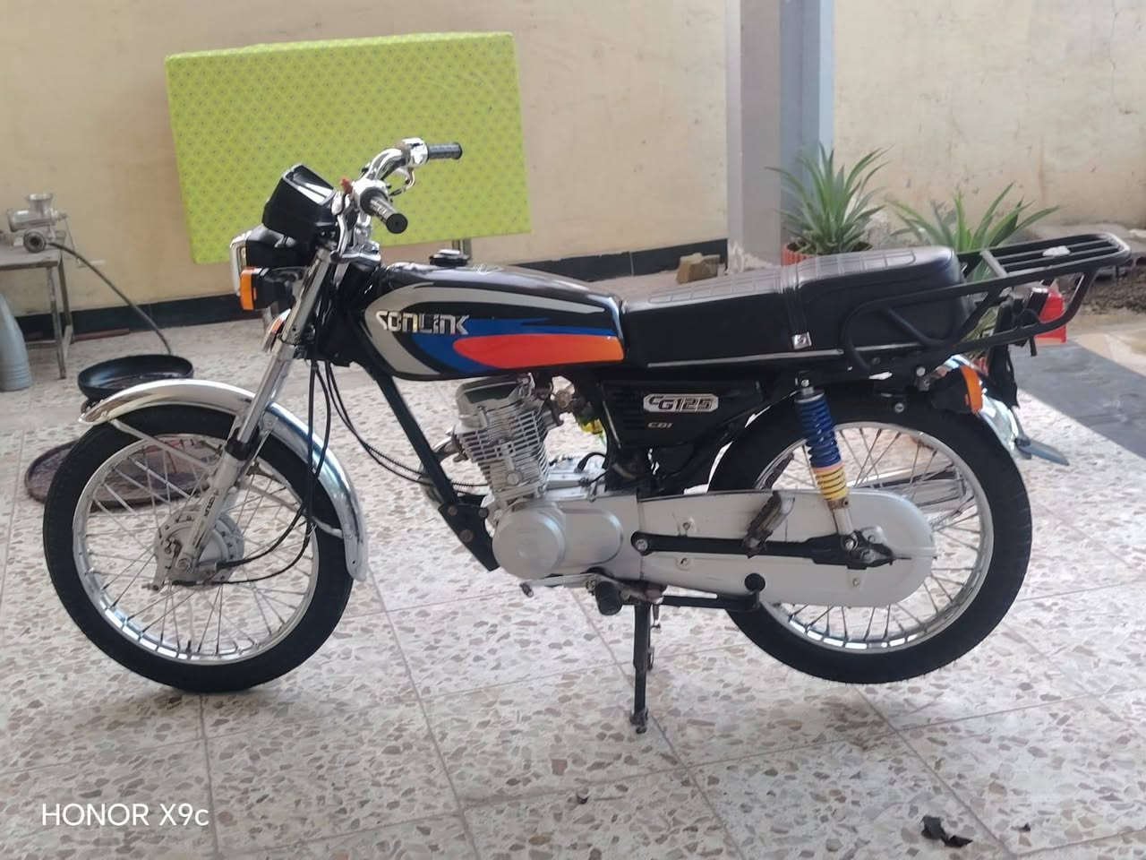 للببع مديل ٢٤ سعره ٥٥٠ وبيه مجال مكاني بابل سده الهنديه ***********هاذه رقم راعيهه (مكلف بل نشر)
