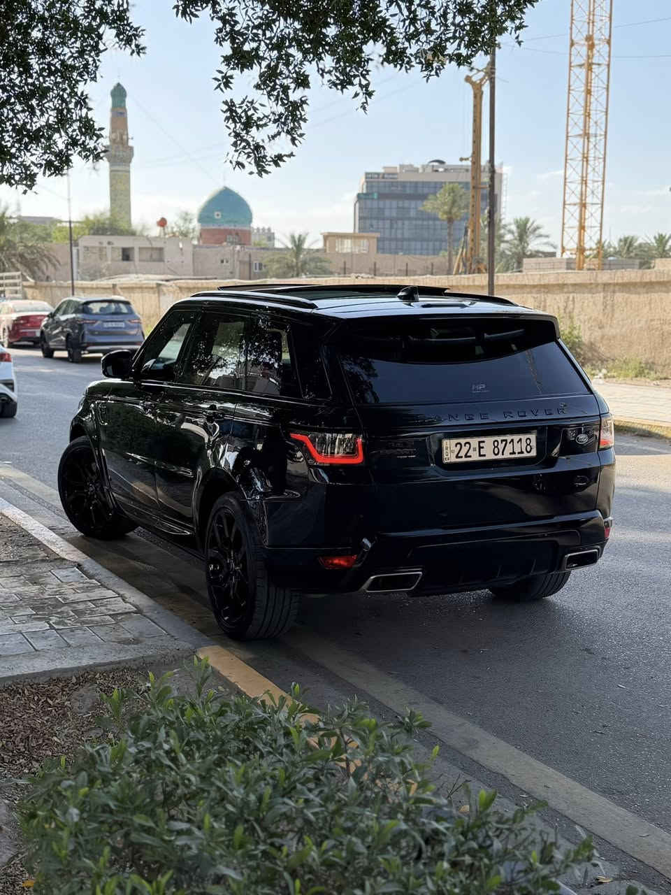 السلام عليكم
RANG ROVER SPORT V8 
كلين تايتل 
2022
ماشيه 33,000 
جاهزه لاخر حبايه
مكفوله وبدون ايرباك
فول مواصفات
مكانها بغداد اليرموك 
السعر على رقم تليفون 
***********
