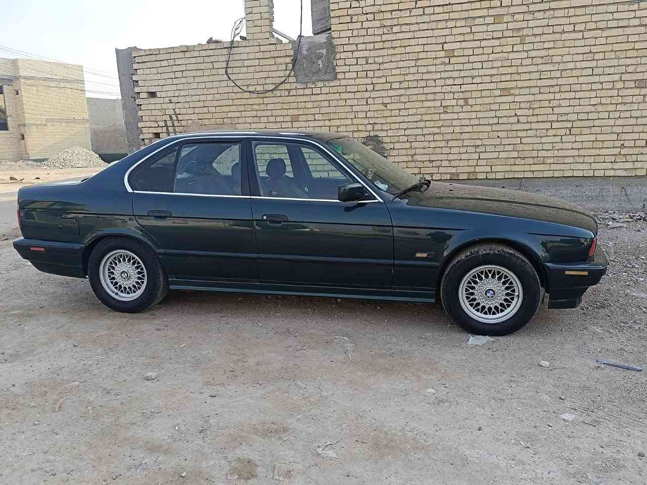 اسلام عليكم BMW 525
للبيع موديل 1993
السعر 55 
 رقم سليمانيه السياره على إيد شخص واحد
 السياره حلوه ونصبه وبلحقيقه احلى من الصور 
بسمي وتحويل مباشر 
مكاني الفلوجة 
***********
***********
