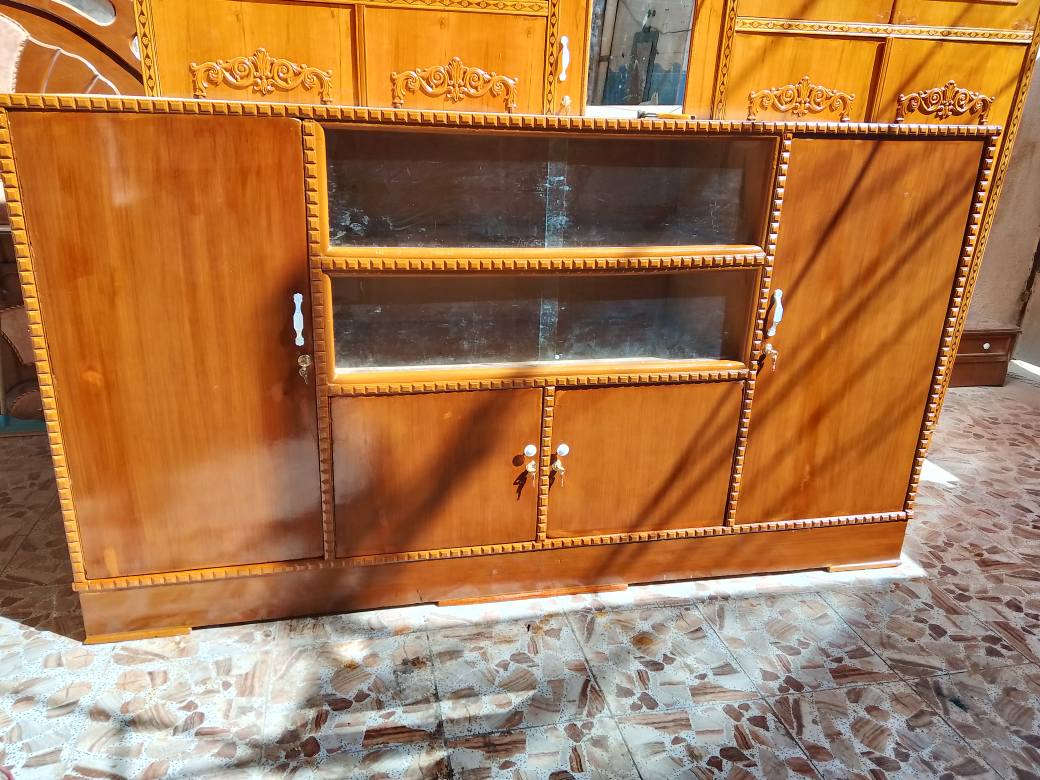 السلام عليكم كنتور 5باب طابقين للبيع السعر 225+بوفيه افراش مترين ونص ام المعرض للبيع السعر 125 وبيهن مجال المكان نجف الاشرف الشراي يتصل على الرقم وبي واتساب ويوجد خدمه توصيل داخل النجف *********** النجف, العراق
