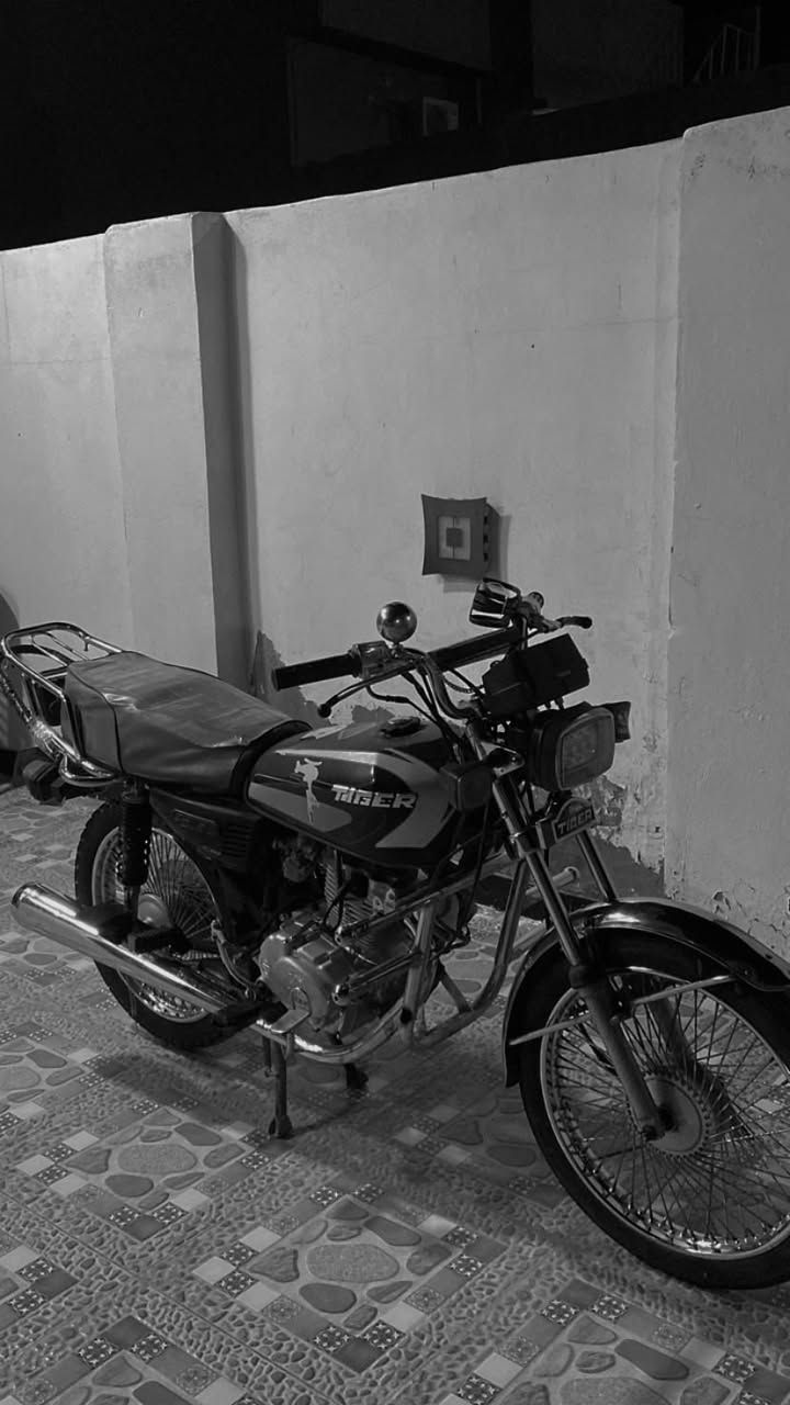 سلام عليكم للبيع دراجه تايكر موديل 19دراجه نظيفه وخير من الله المكان تقاطع القدس الحديد السعر 375
رقمي***********
