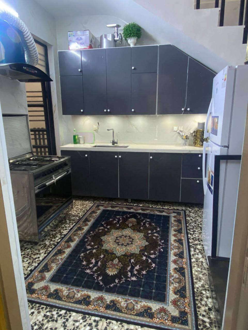 سلام عليكم
بيت للبيع 

بغداد البياع الشرطه الخامسة 

زراعي سند 25

الاستفسار الرقم ***********-+ ***********
