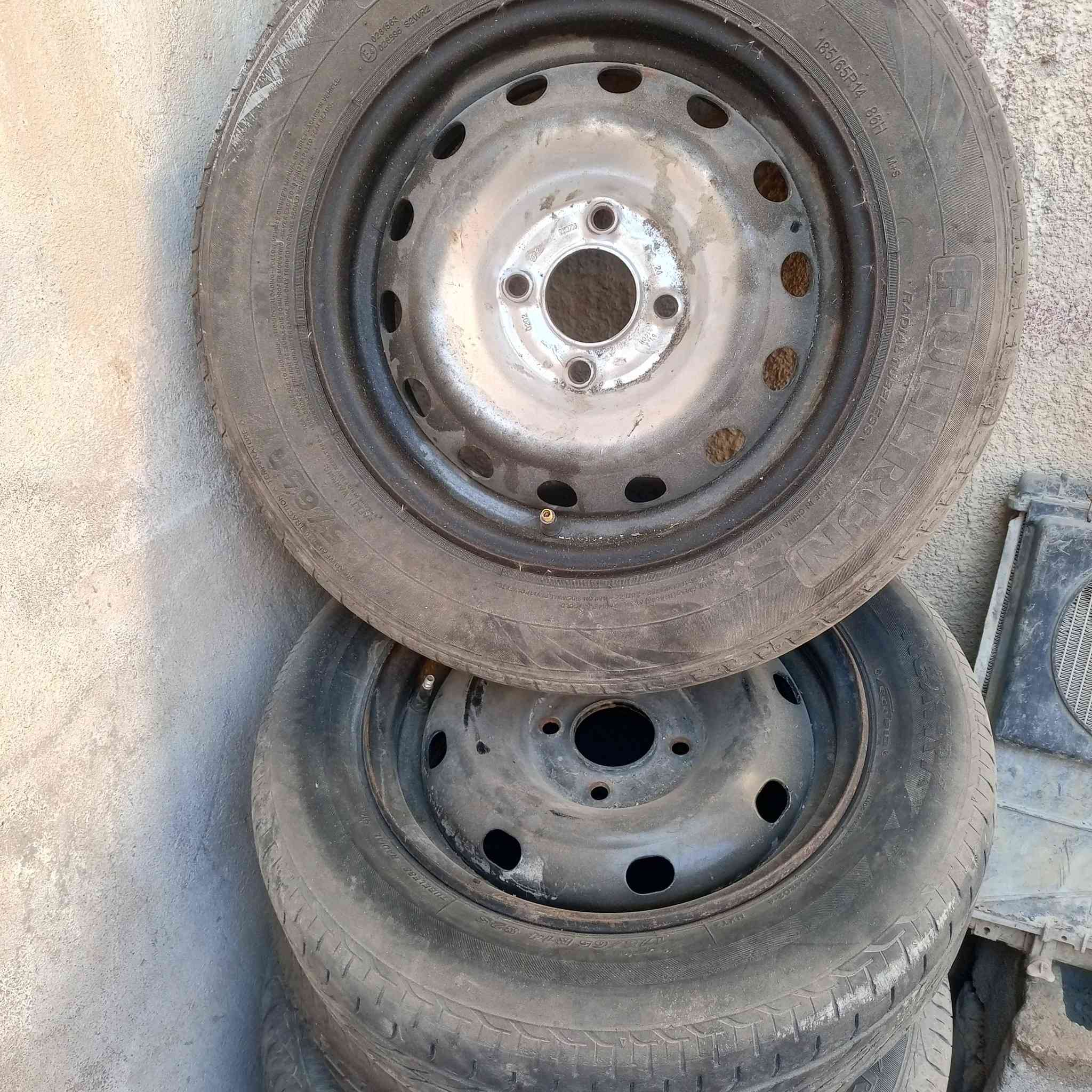 تفصيخ مارص كصيف جامه خلفيه وكاردن وكزوز كامل على طوله ربل جام ونيكل جام ستيرن دوسه بريك بانزين سكليتر عينه صندوك رنكات حجم 14 كشن كامل عو وكلابي مال 2007 دعاميه خلفيه يده كير سله صالون مكاني بصره ***********
