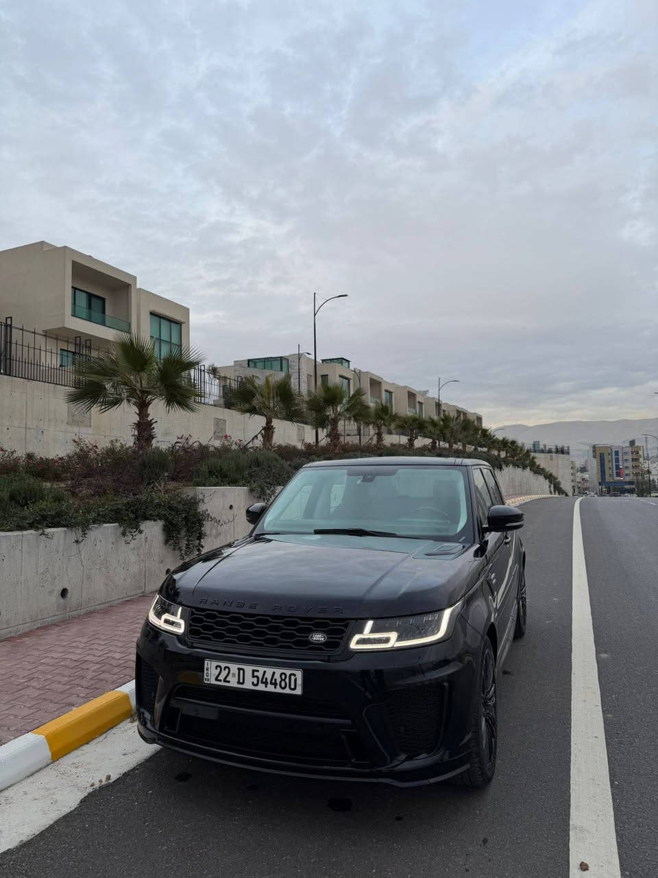 رانج روفر 
2014
ديزل 
كفاله عامه 
محدث ٢٠٢٢ svr
جاملغات امامي مبدل نفس الون
القديم موجود
ماشيه 130 الف
فول مواصفات 
بنوراما 
السعر 258 ومجال طيب

***********

