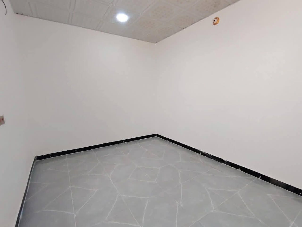 50متر للبيع مرتبه وكامله
اسعر 20وبي مجال 
طابو زراعي سند 25 قرار محكمه
مشمول بتطويب بقرار 320

عنوان البيت نجف مقابل ملحق قرية الغدير
للاستفسار اتصل على *********** أو مراسله واتساب
