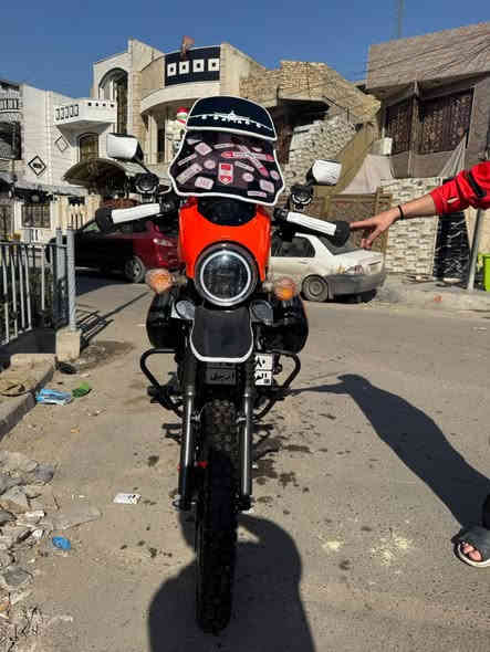 سلام عليكم 
دراجة للبيع دراجة جديدة ونضيفة بعدها بل جيس 
صار الها شهر  من ماخذها من المعرض 
ماشية 9000 كيلو 
جيب فيتر وتعال افحص 
سعر 3 ملايين وبيها مجال 
الدراجة ما محولة بعدها باسم الشركة 
مكان بغداد جميلة 
الرقم ***********
