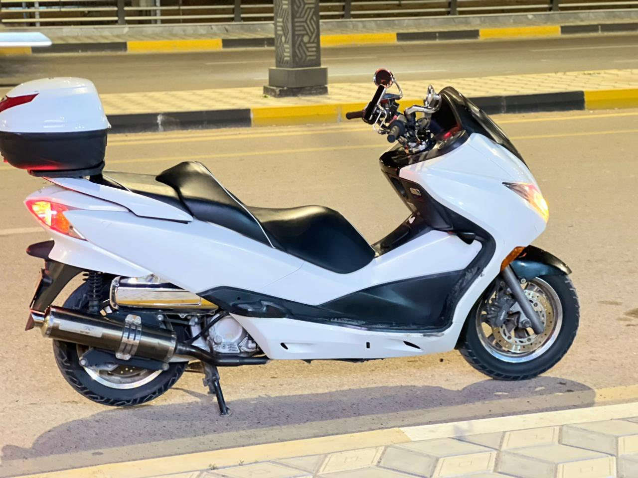 للبيع او مراوس  فورزه 010فول دراجه s7 مكينه بيضه كير شغال مكينه كفاله بيها نقص فقط التريشه اليسرا شويه مكسوره مبينه بل صوره بيها وياله كروم سعرهن 360 وبيها مري وقبغ شوته وصلنصه كلهن تزويد والدراجه بيها شريحه gbs ممفعله ماشيه 50 الف السعر 15وبيها مجال ***********مكاني ديالى بعقوبه
