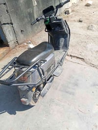 هاي الدراجه شحن صار لي تقريبا شهرين ماخذها وسعرها اريده 750 ورقمي 0771...