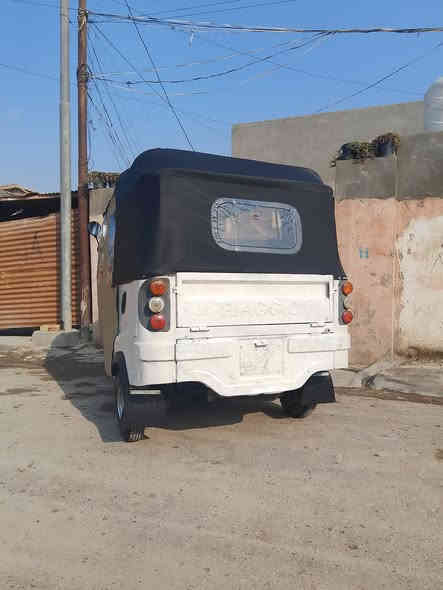 سلام عليكم تكتك للبيع موديل 18 محوره وجاهزه محرك 25 جديد اوراق اصوليه تكتك جاهزه من كلشي مكانها حصوه ***********
