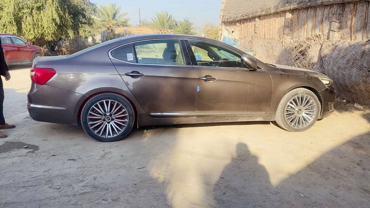 سلام عليكم كادنزه  البيع موديل 2014 ملكي فول مواصفات تحكم بل ستيرن مري شفط ترحيب قماره بني رامه بردات بلادي 
3 انضمه قياده تخم تاير جديد مكينه وكير كفال سياره جاهز من كلشي بيه 3 قطع كلير سعر 130 وبيه مجال الشراي
رقم سياره بغداد بسمي 
رقم تلفون ***********
المكان بغداد بسمايه
