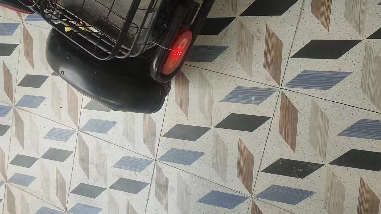 السلام عليكم درجه كهربائية للبيع نضاقه ميه بل ميه استخدم كلش قليل لل تئكد من لاستخدم اوصل منشور العنوان نادر الثانيه لل اتصال ولاستفسار ***********
