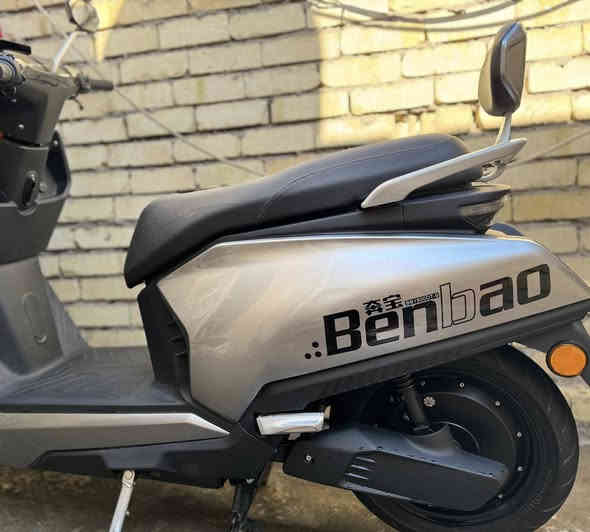 فضائي شركه  benbao    موديل 2025
حجم الملف 3000w 
6 بطاريات مسطره كبار 38 امبير 12V
.
السرعه 90 
شاشة دجتال 
قاطع دوره 
بك+ دبل اشارة + اشارة يمنه ويسره+ هورن
لايت عالي ناصي + لدات
مثبت سرعه + 4 نمر
نضام TCS مانع انزلاق + بوست سرعه 
بصمه 2+ سويج 2 
بريكات  امامي خلفي ABS
تاير قياس 90 90 12 
للاستفسار الاتصال 
*********** 
@
