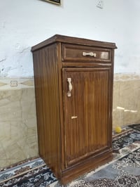 ميز • للبيع