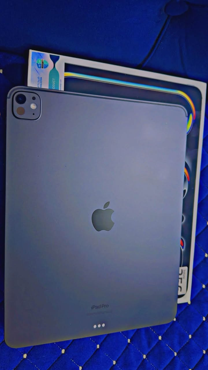 iPad Pro 13-inch M4 (Wi-Fi)
iPad Pro 13-inch M4 (Wi-Fi)

مو ل 11 انج لاا ل 13 انج يعني اكبر من 11 

الجهاز نظيف جداً واستعمال خفيف، أداء خارق بفضل معالج M4، مناسب للمونتاج، التصميم، الدراسة والألعاب الثقيلة. خالي من اي خدش مكفول من كلشي 

ملاحضه :: الجهاز بعده بل ضمان شهر 12 ينـتـهـي

✅ شاشة OLED 120Hz ProMotion

✅ معالج Apple M4

✅ سعة 256GB

✅ يدعم Apple Pencil Pro

✅ بطارية ممتازة 89‎%‎

الجهاز كامل مع العلبة وملحقاته الأصلية حافضه ولزكه شاشه اصلية اصلية . ☑️ 

السعر: مليون و 300  دينار 

مكاني : بغداد شارع فلسطين

للاستفسار متواجد واتساب ورقم فقط  : ***********

رحمة لوالديك لاا تعبني اذا مو شراي
