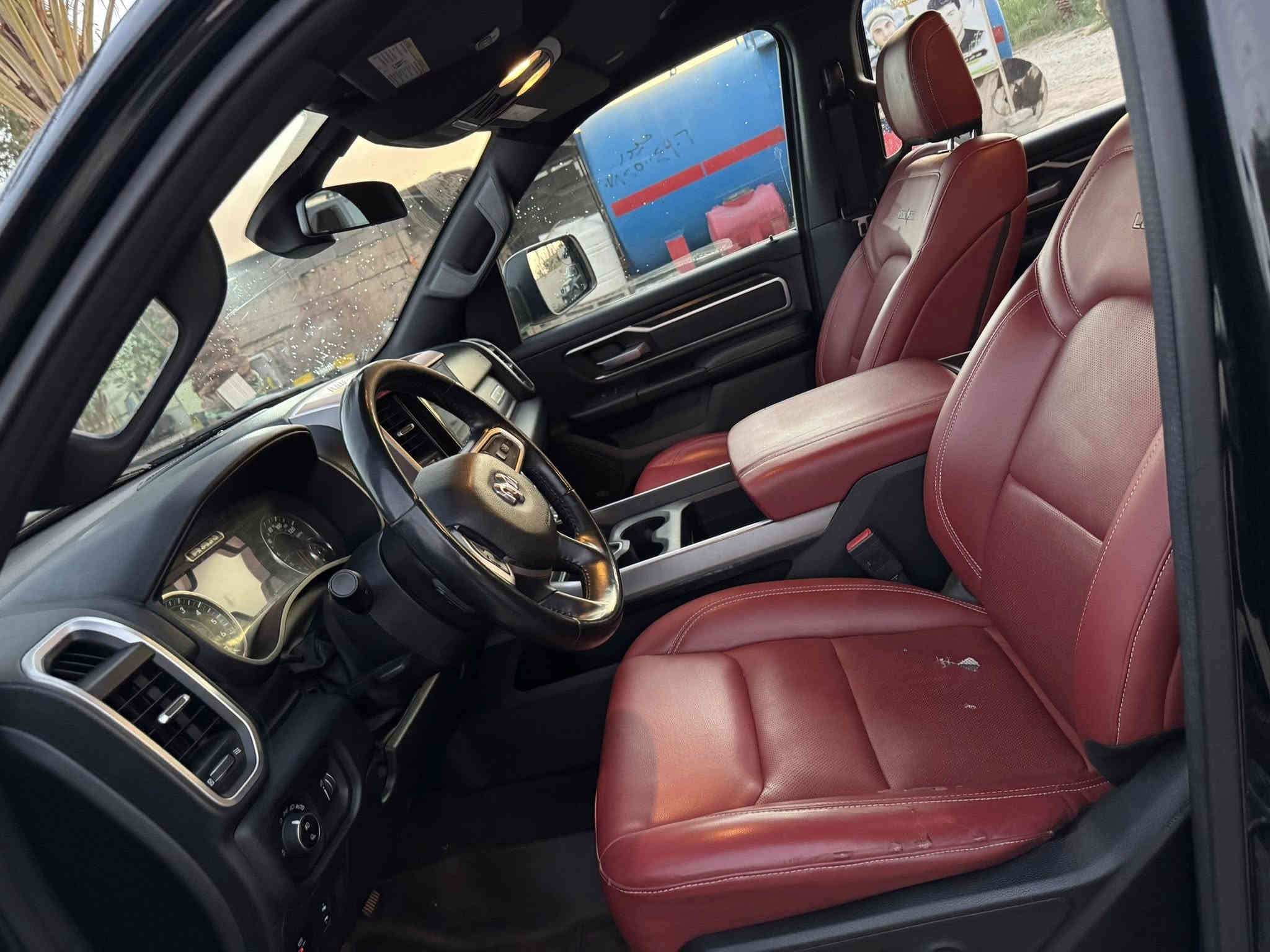 السلام عليكم للبيع او مراوس السعر 275 موديل 2022 رقم بغداد بسمي ماشيه 77الف  صور الحادث مرفقه سياره جديده عنوان السياره واسط الزبيديه***********
