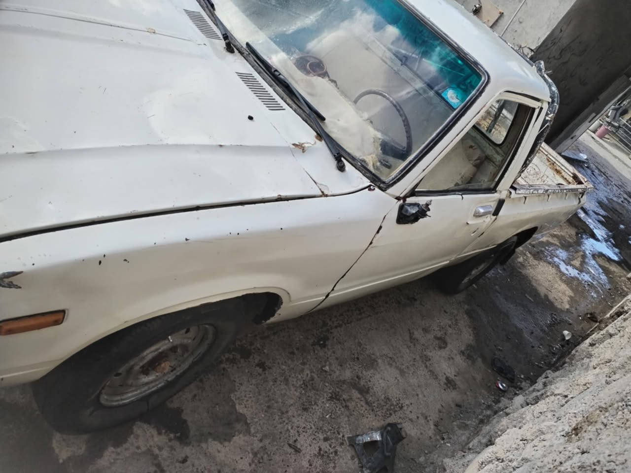 بكم ٨٠ للبيع رقم كركوك سنويه  عضم عاج مجدده لل٢٠٢٩ محرك لاصرف ولا بخار وكير شرط بريك دسك صدر شديتو قبل يومين جديد تواير نص عمر كهربائيات اشلع شقال من لايت واشاير وحتى كيج البنزين شقال سياره ما ناقصه شي تحويل ثاني يوم السعر٢٨ بيه مجال بسيط المكان كركوك قضاء الحويجه قرى الحلوات ***********
