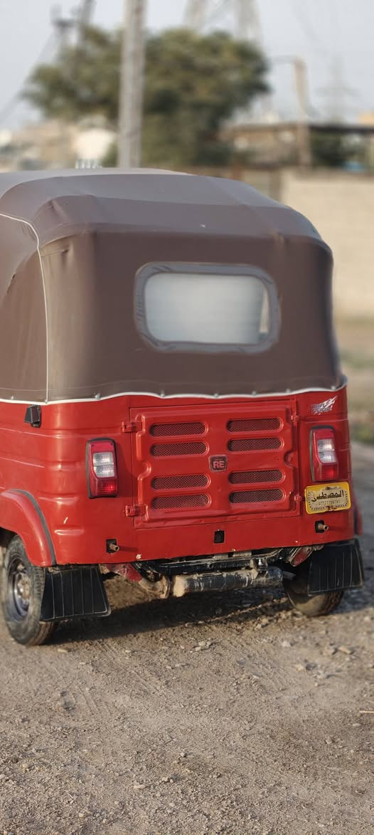 سلام عليكم تكتك باجاج مديل ١٨ مكفوله كير واكسل والكشر كدامك واضح ب الصور مكينه بيهه تبخير عارضهه ب ٣٧٥٠ وبيهه مجال مكاني بغداد الدوره ابو دشير *********** بي واتساب
